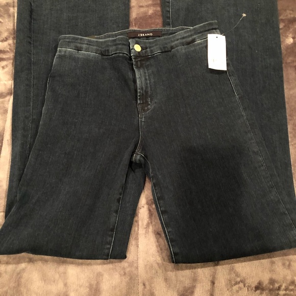 J Brand Tailored Flare High-rise jeans - Picture 3 of 8